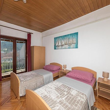 Gorgeous Apartment In Marina With Wifi Exteriér fotografie